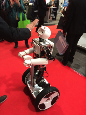 Roboter (c) croXXing 2015